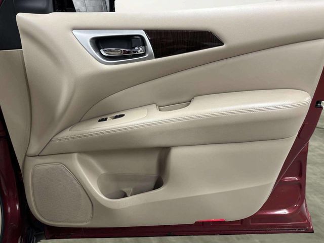 2013 Nissan Pathfinder 4WD 4dr Platinum - 22960692 - 25