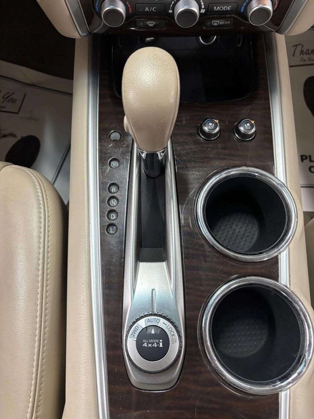 2013 Nissan Pathfinder 4WD 4dr Platinum - 22960692 - 36