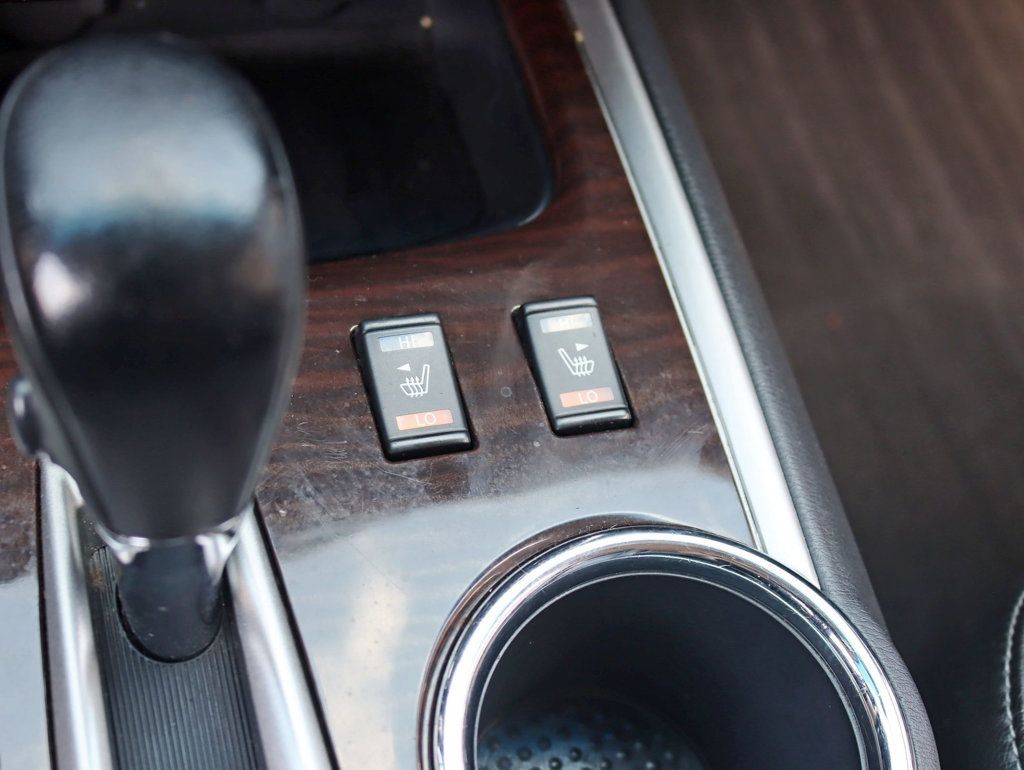2013 Nissan Pathfinder SL photo 20
