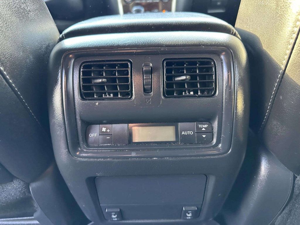 2013 Nissan Pathfinder 4WD 4dr SL - 23042985 - 37