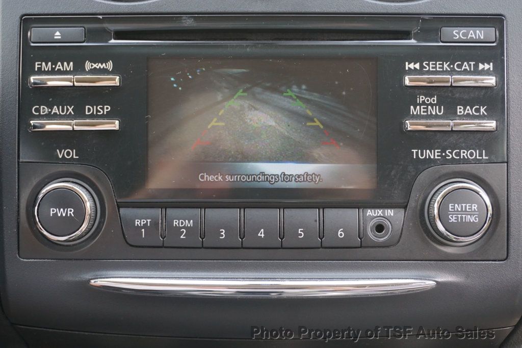 2013 Nissan Rogue AWD SV photo 16