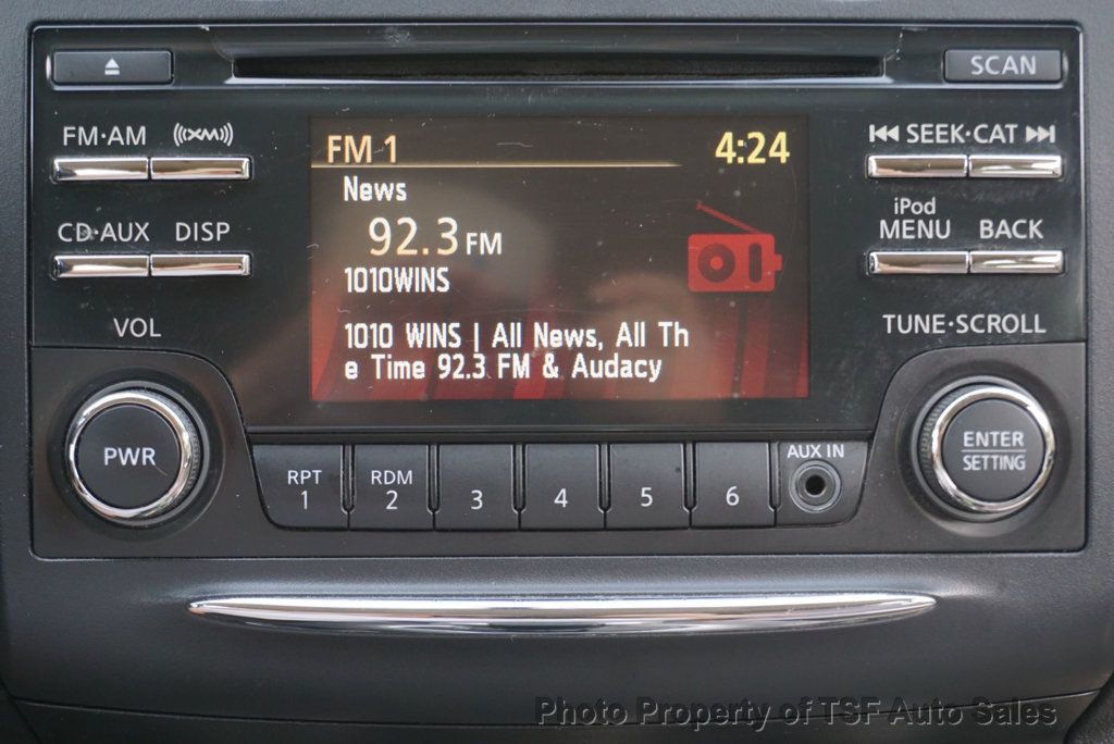 2013 Nissan Rogue AWD SV photo 17