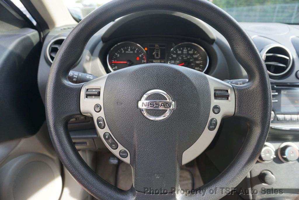 2013 Nissan Rogue AWD SV photo 20