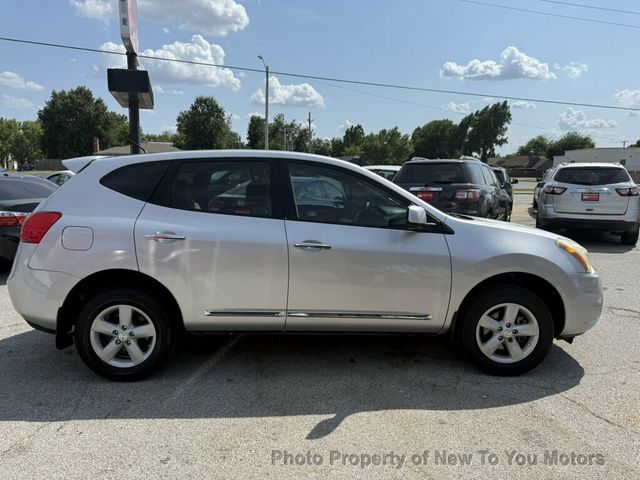 2013 Nissan Rogue FWD 4dr SV - 23066699 - 12