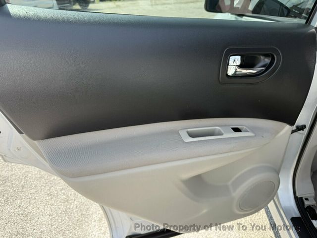2013 Nissan Rogue FWD 4dr SV - 23066699 - 13
