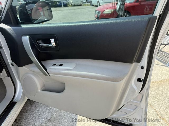 2013 Nissan Rogue FWD 4dr SV - 23066699 - 16