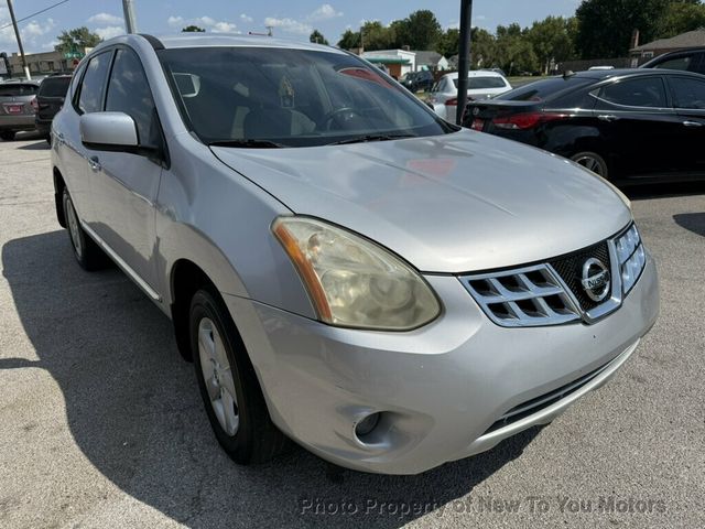 2013 Nissan Rogue FWD 4dr SV - 23066699 - 19