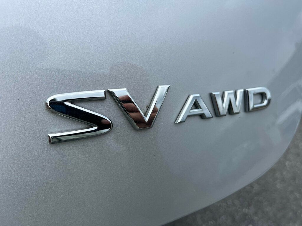 2013 Nissan Rogue SV photo 19