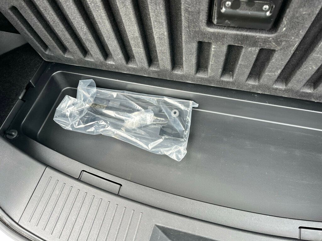 2013 Nissan Rogue SV photo 22