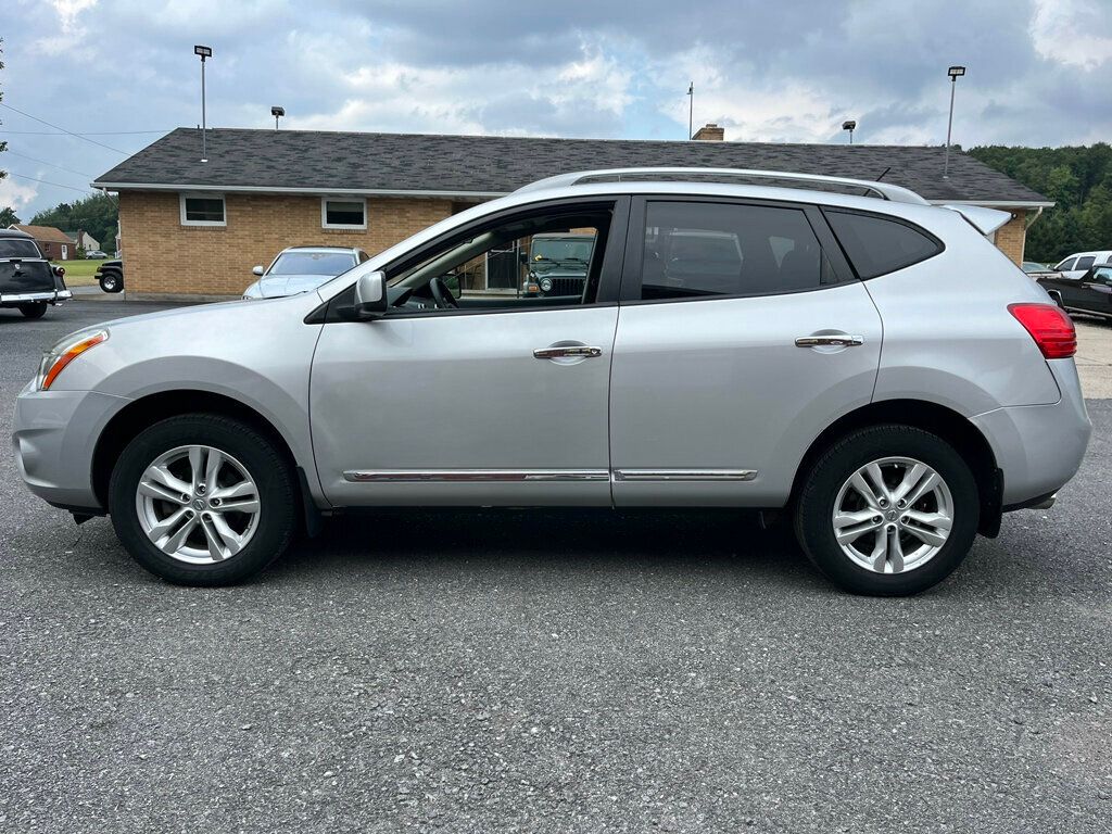2013 Nissan Rogue SV photo 5