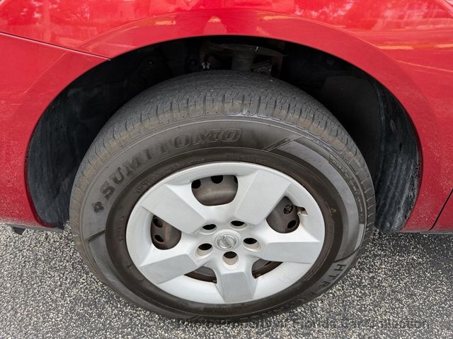 2013 Nissan Rogue S FWD Automatic - 23017829 - 68