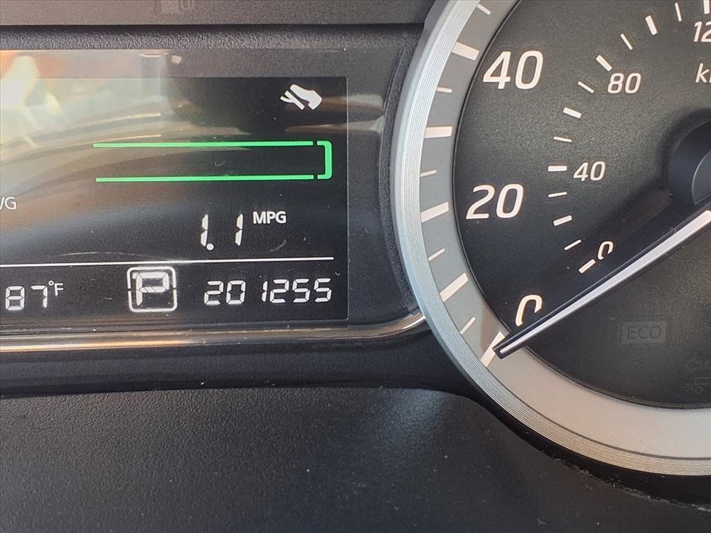 2013 Nissan Sentra S - 22900358 - 9