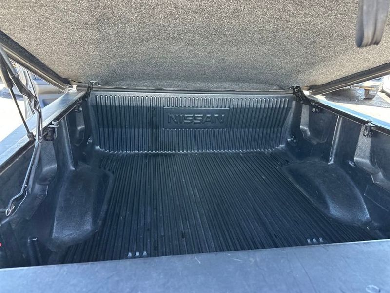 2013 Nissan Titan SV photo 16