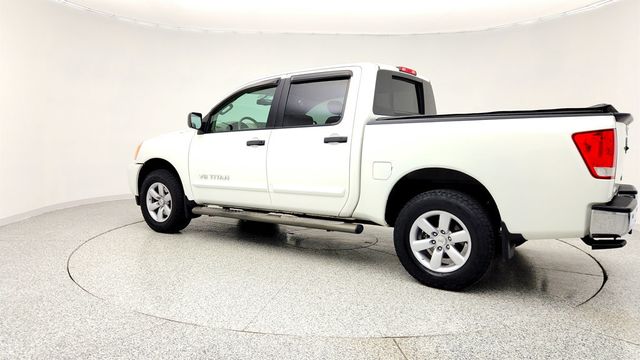 2013 Nissan Titan 4WD Crew Cab SWB SV - 22971694 - 6