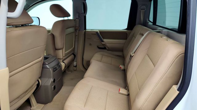 2013 Nissan Titan 4WD Crew Cab SWB SV with Value Truck Package - 22971694 - 19