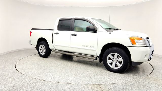 2013 Nissan Titan 4WD Crew Cab SWB SV with Value Truck Package - 22971694 - 2