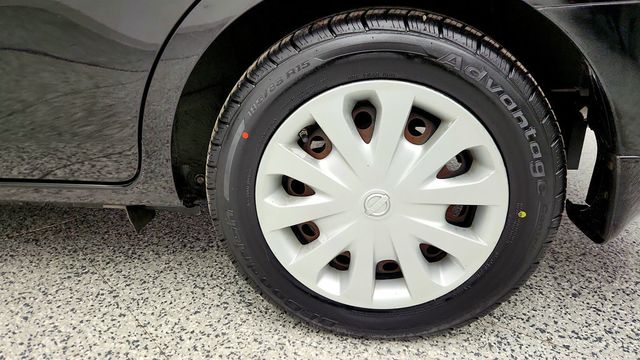 2013 Nissan Versa 4dr Sedan CVT 1.6 SV with Convenience Package - 22967977 - 8