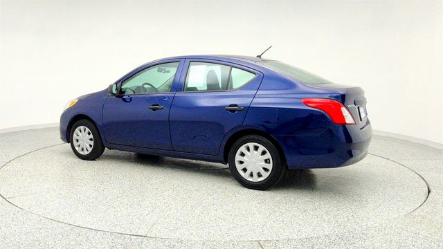 2013 Nissan Versa 4dr Sedan Manual 1.6 S - 22962920 - 6