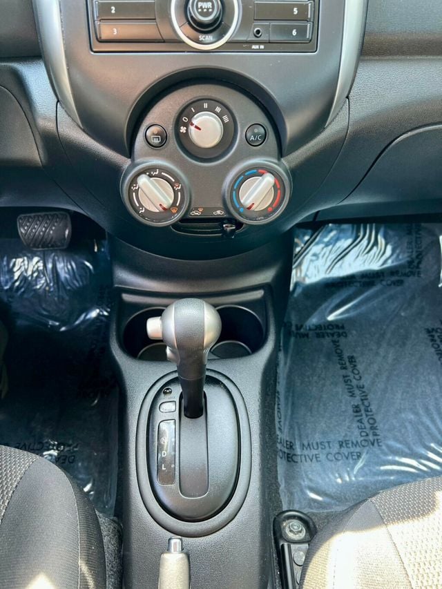 2013 Nissan Versa S - 22954880 - 21