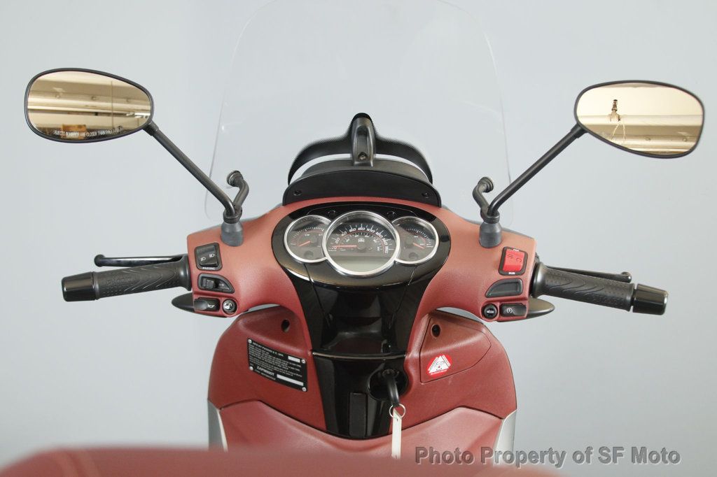 2013 Piaggio BV 350 Just 1200 TOTAL miles! - 22897817 - 28