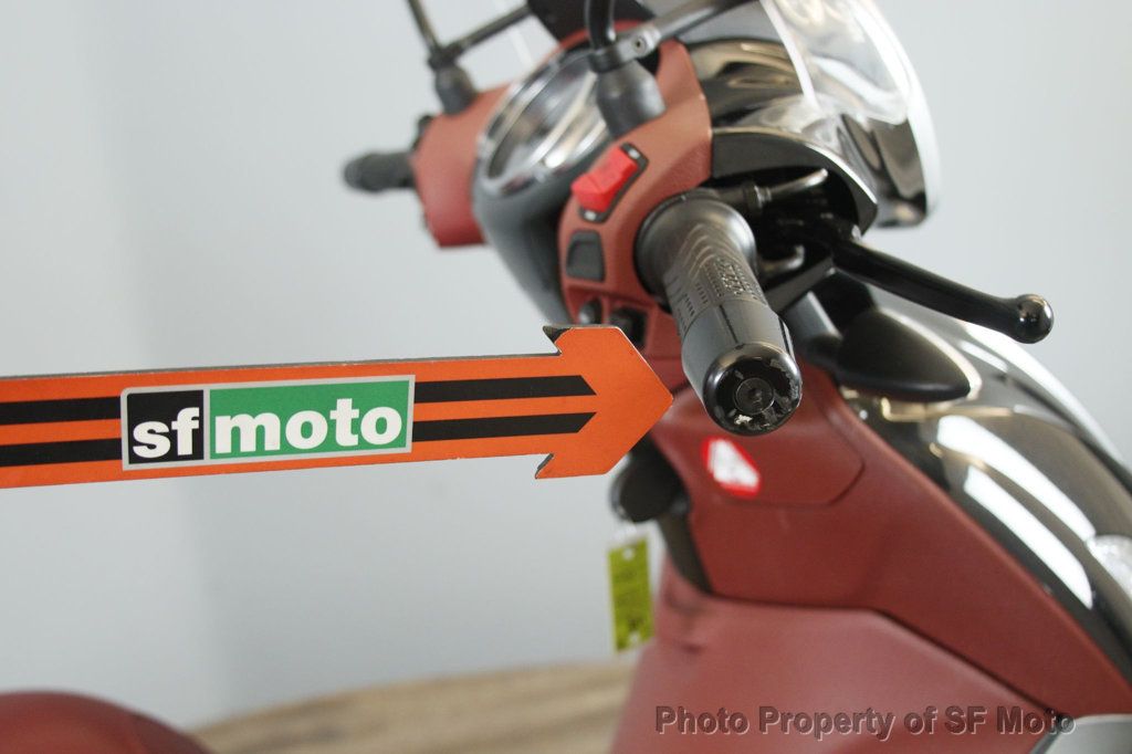 2013 Piaggio BV 350 Just 1200 TOTAL miles! - 22897817 - 36