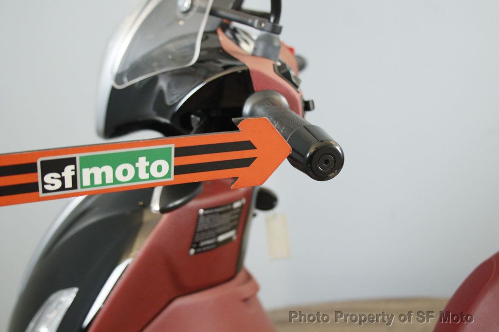 2013 Piaggio BV 350 Just 1200 TOTAL miles! - 22897817 - 40