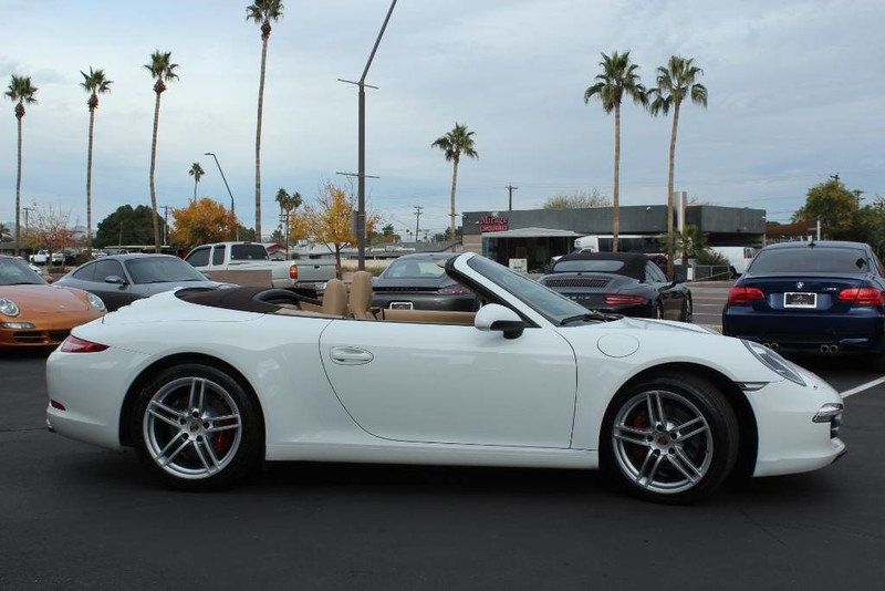 2013 Porsche 911 2dr Cabriolet Carrera - 23030171 - 2