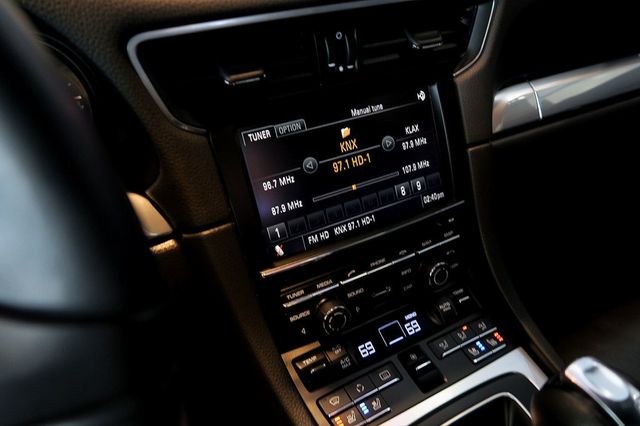 2013 Porsche 911 2dr Carrera - 22872235 - 17