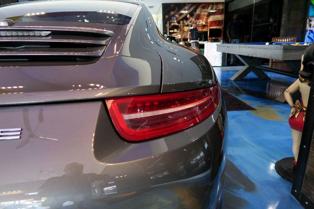 2013 Porsche 911 Coupe photo 35