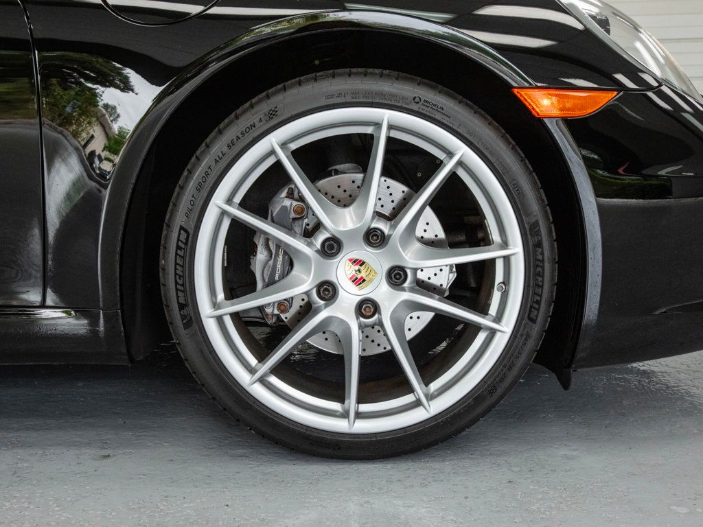 2013 Porsche 911 Coupe photo 10