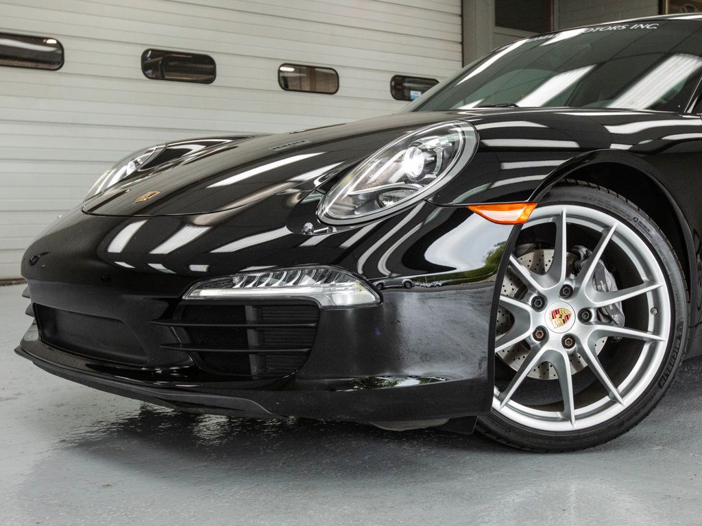 2013 Porsche 911 Coupe photo 13