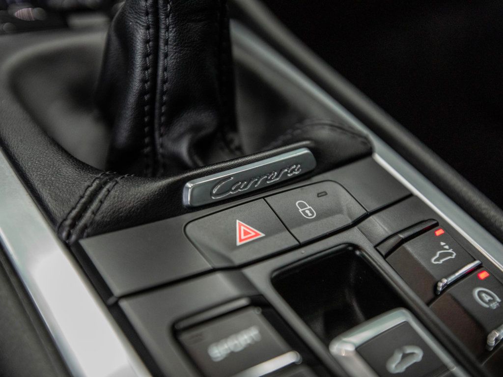 2013 Porsche 911 Coupe photo 22