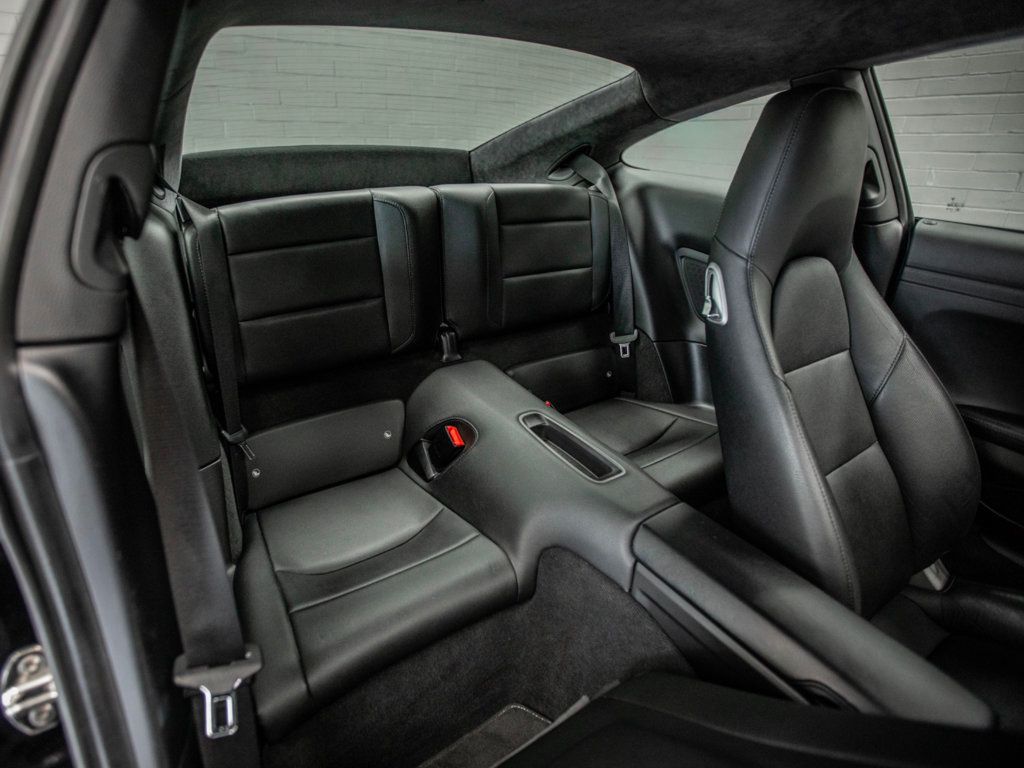2013 Porsche 911 Coupe photo 26