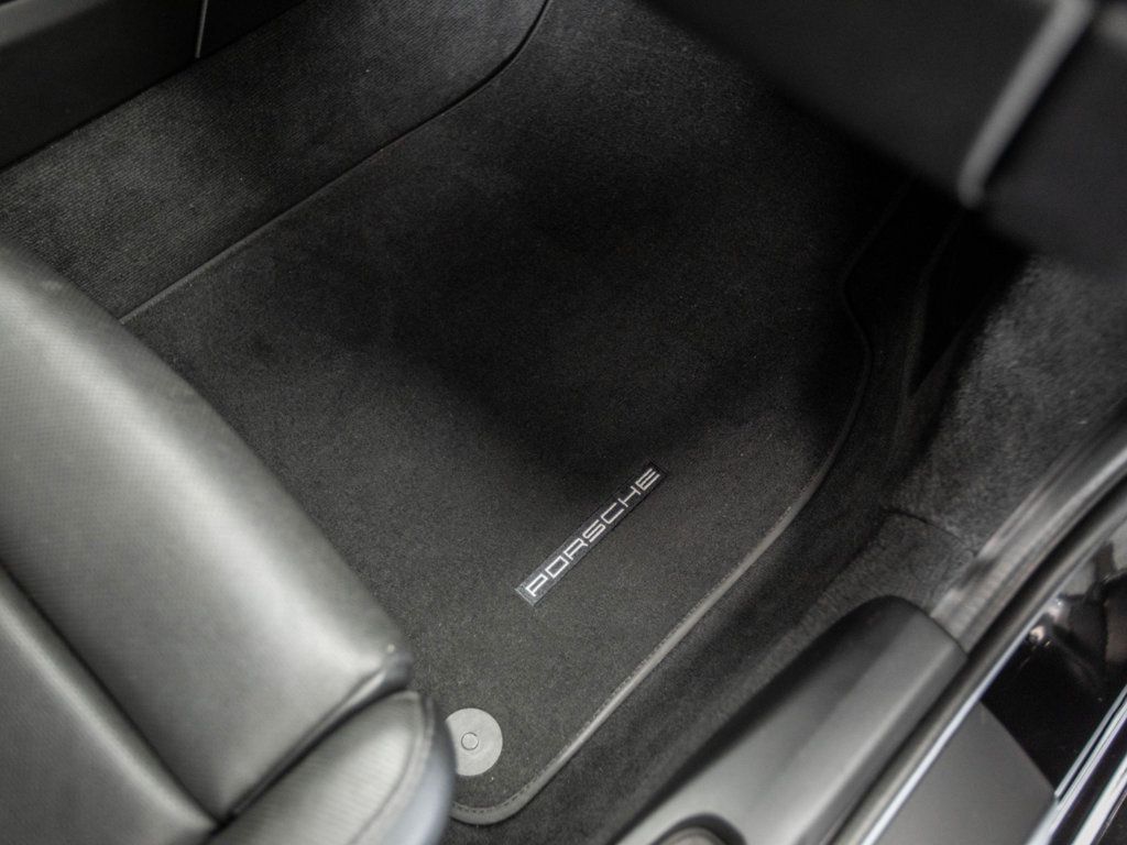 2013 Porsche 911 Coupe photo 29