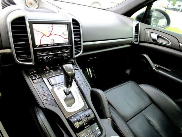 2013 Porsche Cayenne AWD 4dr GTS - 23076132 - 22
