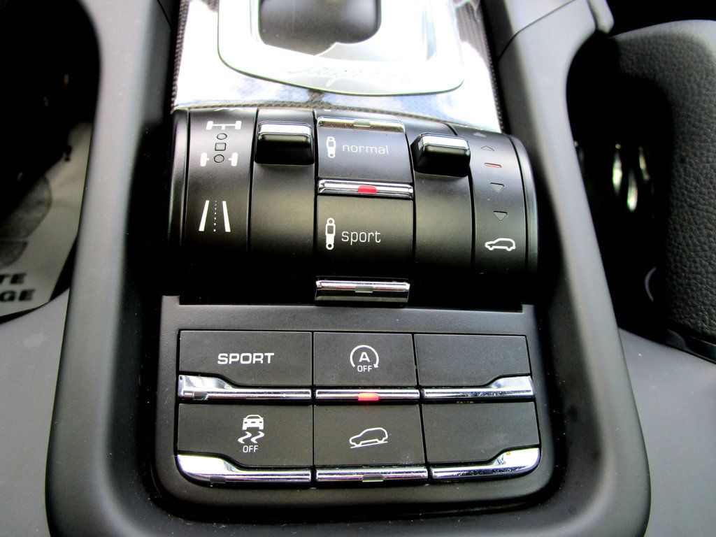 2013 Porsche Cayenne AWD 4dr GTS - 23076132 - 26
