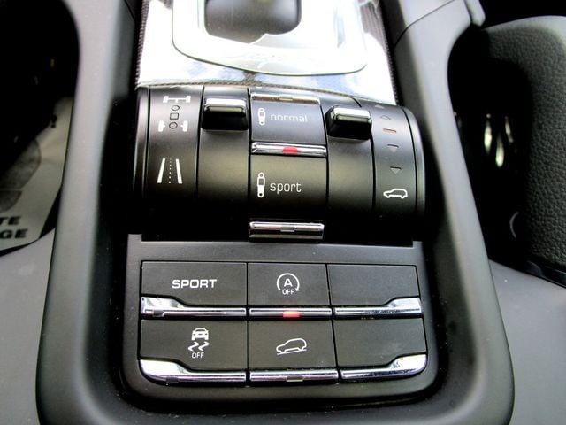2013 Porsche Cayenne AWD 4dr GTS - 23076132 - 26