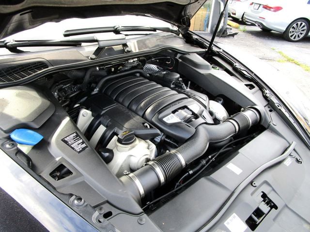 2013 Porsche Cayenne AWD 4dr GTS - 23076132 - 37