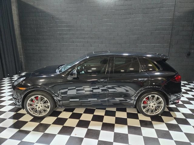 2013 Porsche Cayenne AWD 4dr GTS - 22958109 - 3