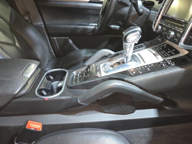2013 Porsche Cayenne AWD 4dr GTS - 22958109 - 52
