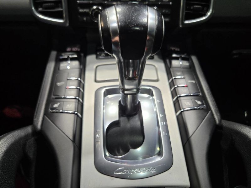 2013 Porsche Cayenne AWD 4dr GTS - 22958109 - 79