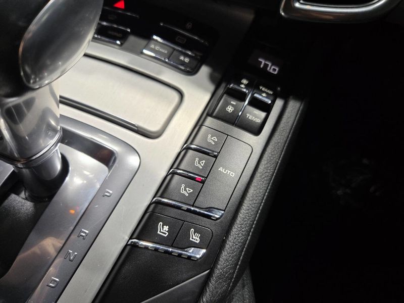 2013 Porsche Cayenne AWD 4dr GTS - 22958109 - 81