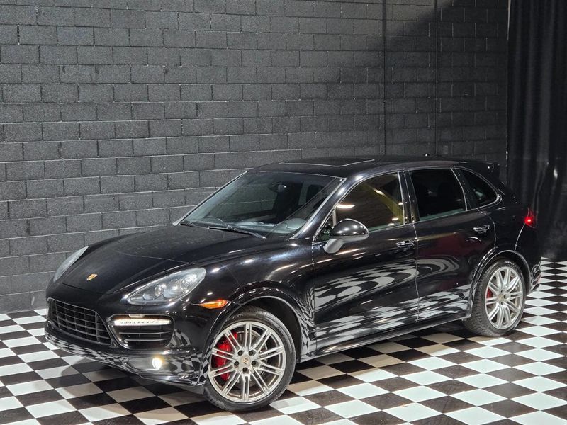 2013 Porsche Cayenne AWD 4dr GTS - 22958109 - 94