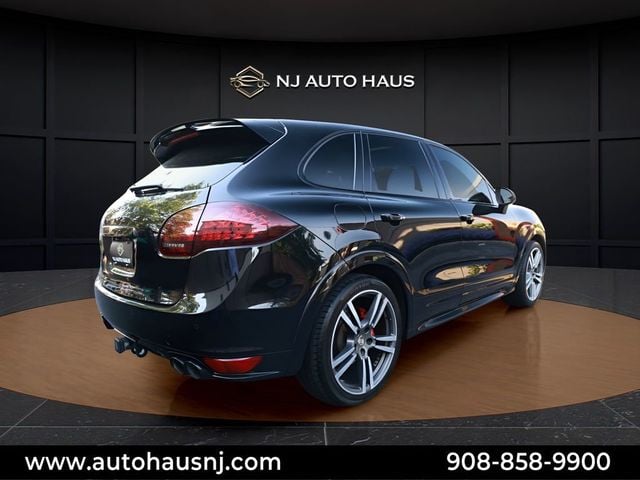 2013 Porsche Cayenne AWD 4dr GTS - 23028587 - 10