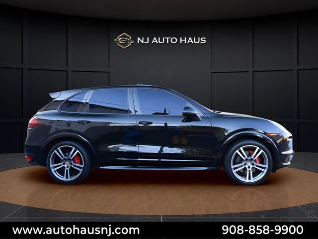 2013 Porsche Cayenne AWD 4dr GTS - 23028587 - 14