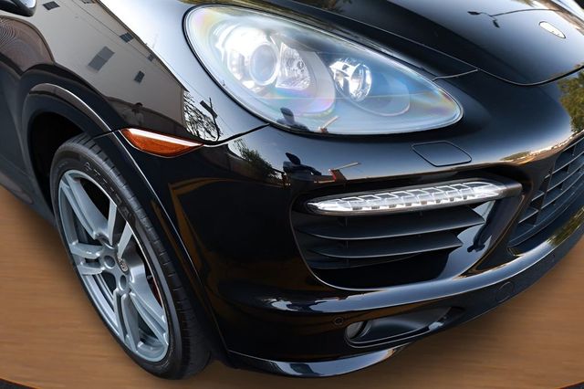 2013 Porsche Cayenne AWD 4dr GTS - 23028587 - 15