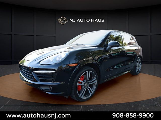 2013 Porsche Cayenne AWD 4dr GTS - 23028587 - 3