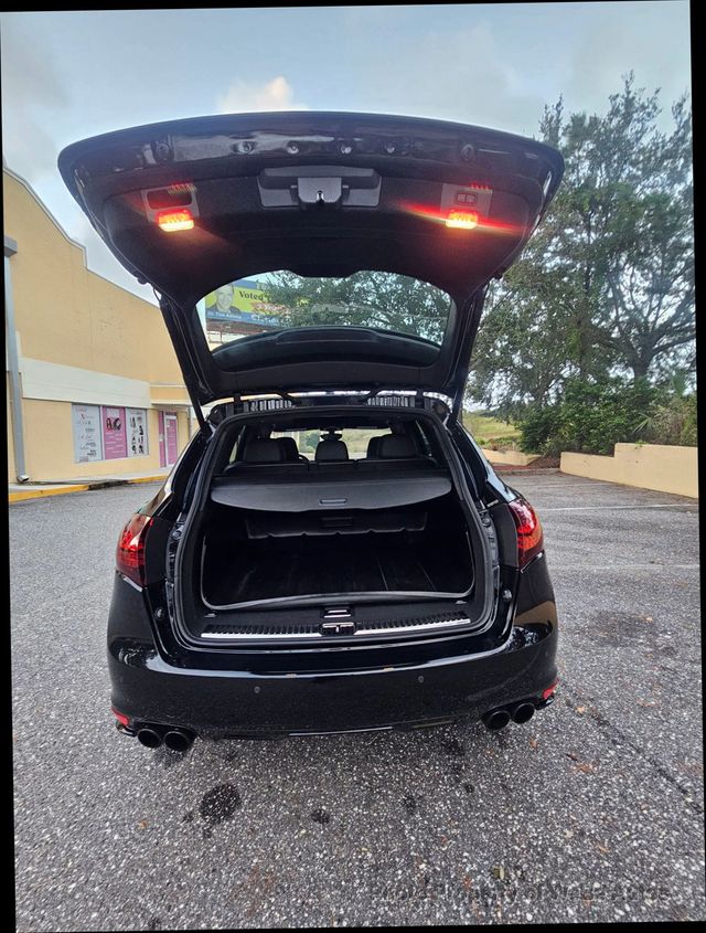2013 Porsche Cayenne AWD 4dr GTS - 22929736 - 18