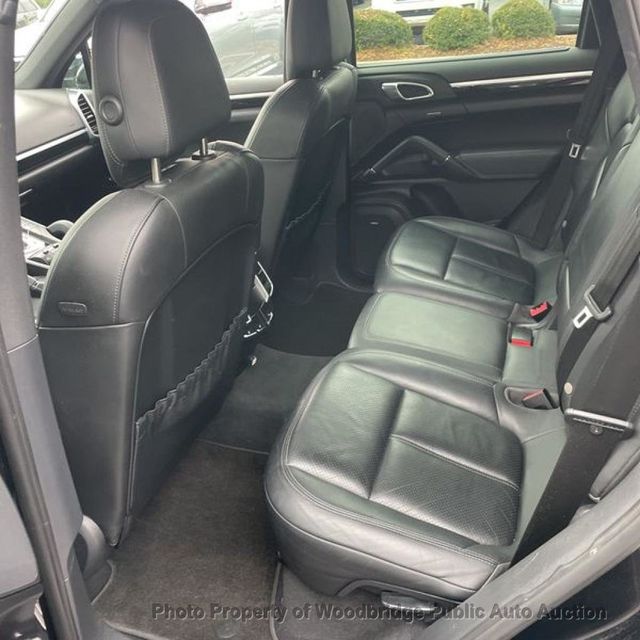 2013 Porsche Cayenne AWD 4dr S - 22955598 - 17