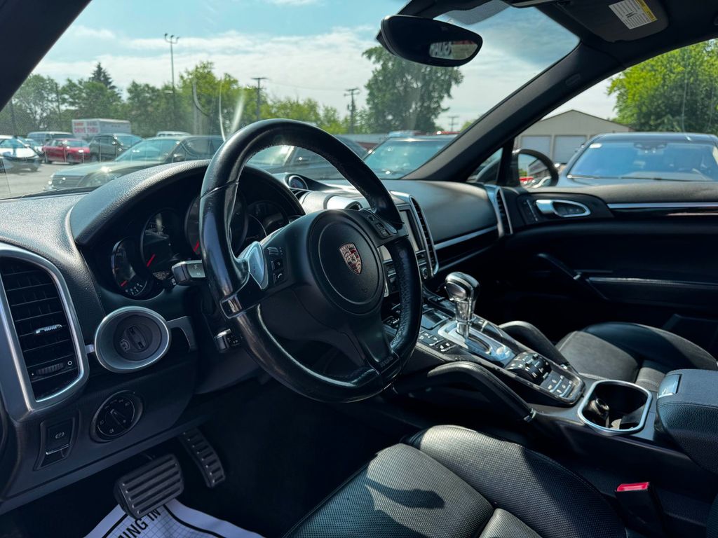 2013 Porsche Cayenne AWD 4dr S - 23034467 - 8